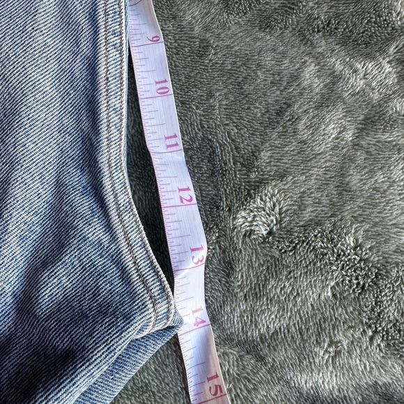 Agolde Women's Light Blue Distressed Parker Shorts size 28 - Picture 9 of 9